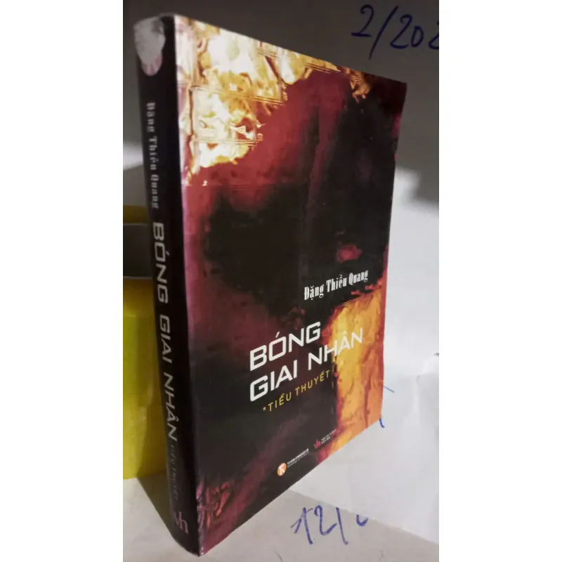 bóng giai nhân 797530