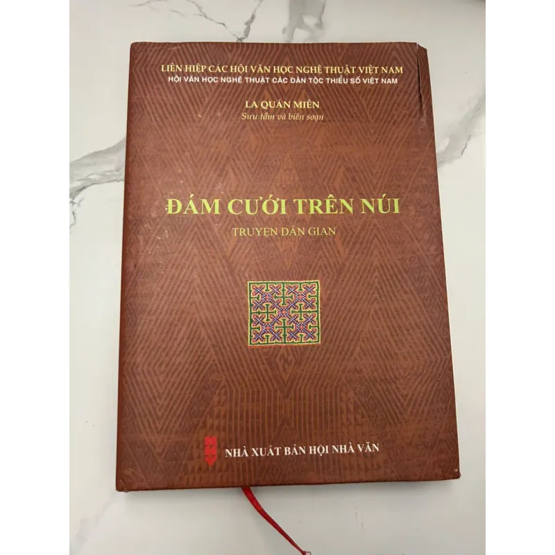 Đám cưới trên núi - La Quán Miên (Sưu tầm) - Truyện dân gian 654139