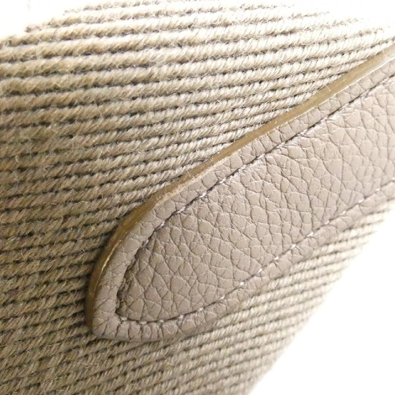 Túi xách vai Celine Sangru Bucket 189593AH4 609609