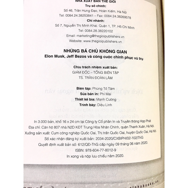 Những Bá Chủ Không Gian The Space Barons - Christian Davenport - Sách vẫn đẹp như mới 495257