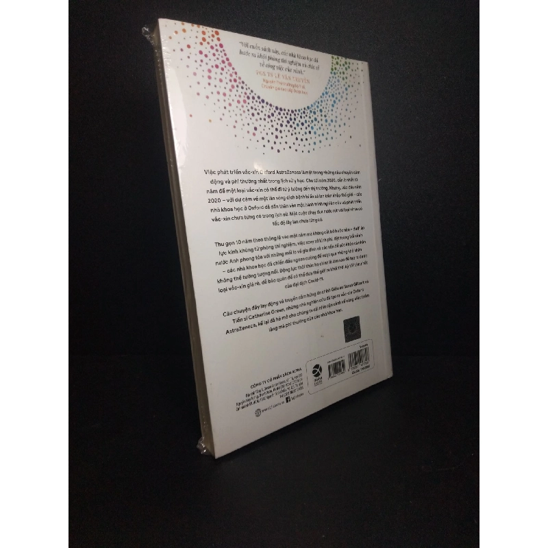 Vaxxers Câu chuyện về cuộc đua phát triển vắc - xin chống covid -19 của các nhà khoa học OxFord Giáo sư Sarah GilBert Tiến sĩ Catherine Cgreen mới 100% nguyên seal HCM0710 912062