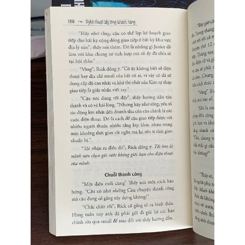 Nghệ thuật lấy lòng khách hàng – Michael J. Maher 559585