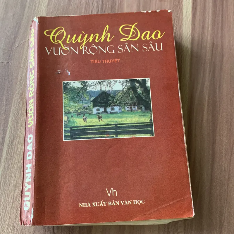 Vườn rộng sân sâu, Quỳnh Dao 603845