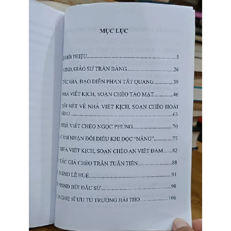 Một cành đào lý vẫn tươi xanh - Trần Đình Ngôn 577793