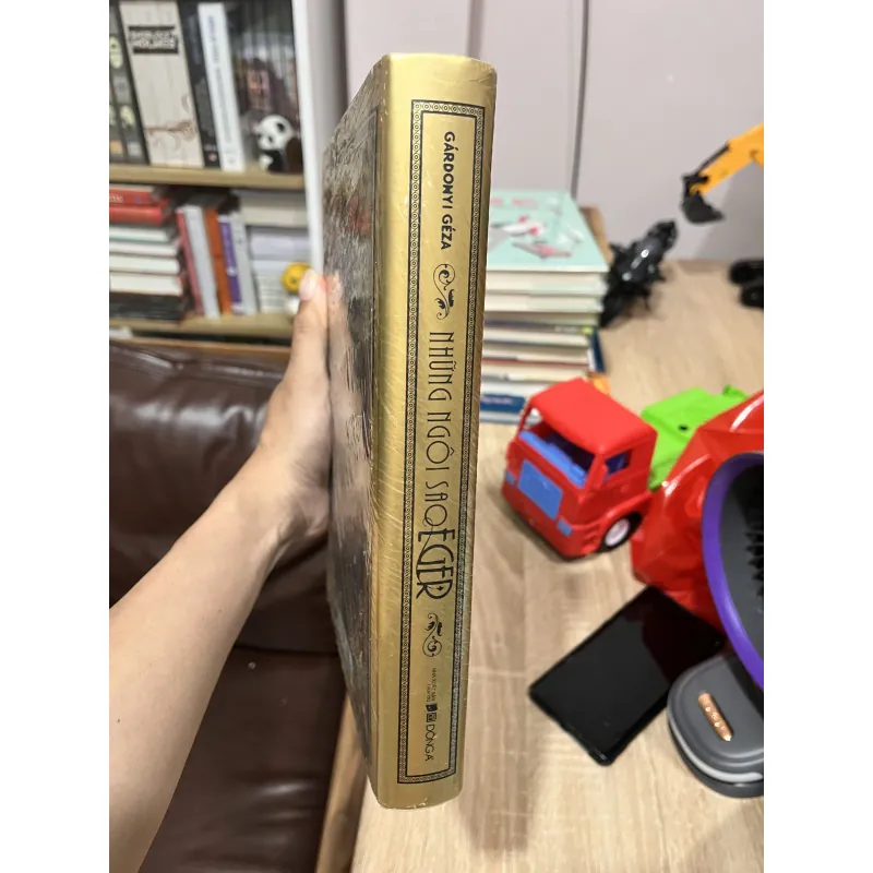 Những ngôi sao Eger - bìa cứng 991230