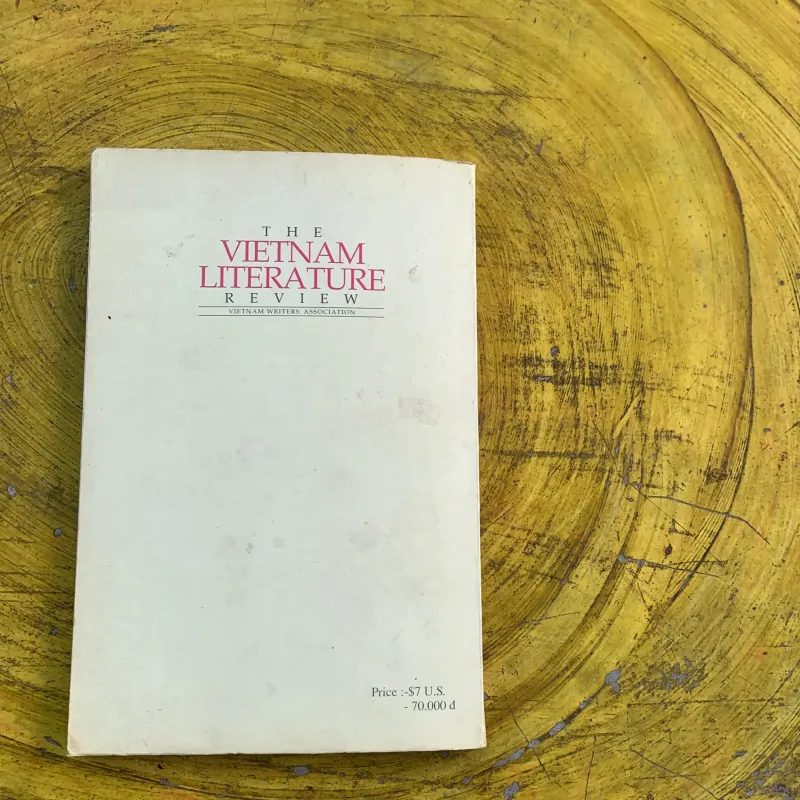 THE VIETNAM LITERATURE REVIEW  787171