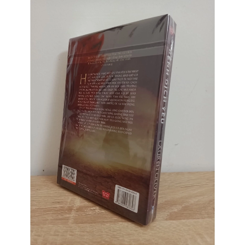 Bệnh Dịch Yêu - Lauren Oliver New 95% HCM.ASB1007 911591