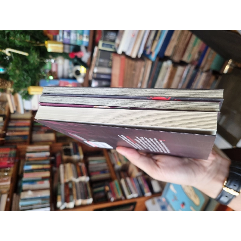 Nhành Linh Lan Hắc Ám - Rikako Akiyoshi 357486