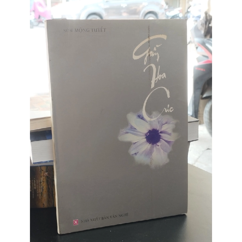Gầy hoa cúc - Mộng Tuyết 378357
