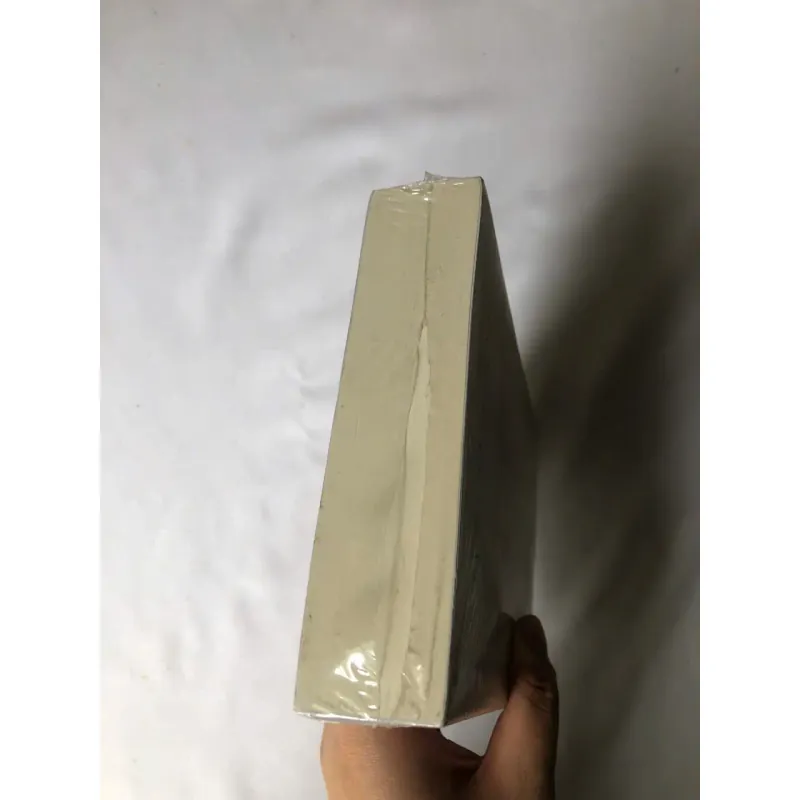 Shuggie Bain - Chiếc Linh Hồn Nhỏ | Douglas Stuart 735167