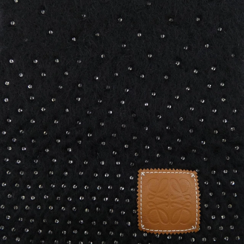 Khăn quàng LOEWE - Hàng hiệu Authentic 833610