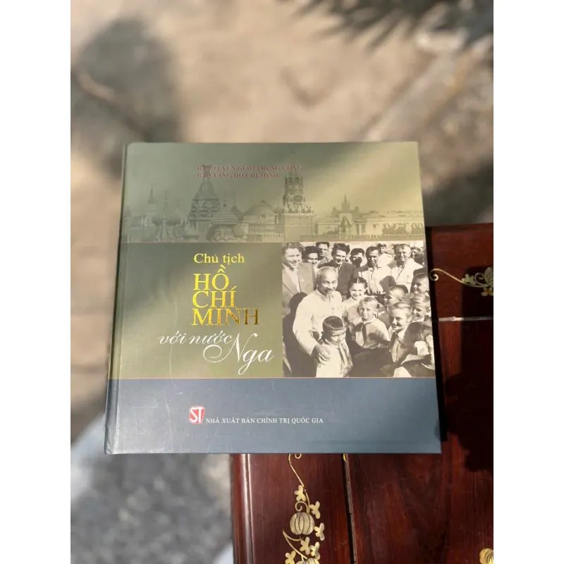 Chủ Tịch Hồ Chí Minh Với Nước Nga 996557