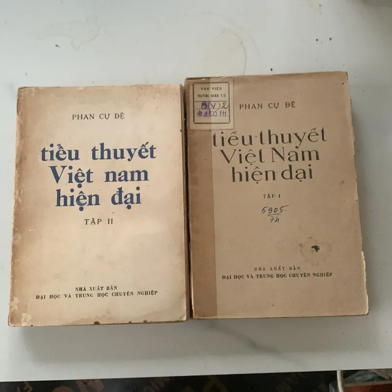 Tiểu thuyết Việt Nam hiện đại, Phan Cự Đệ 596731