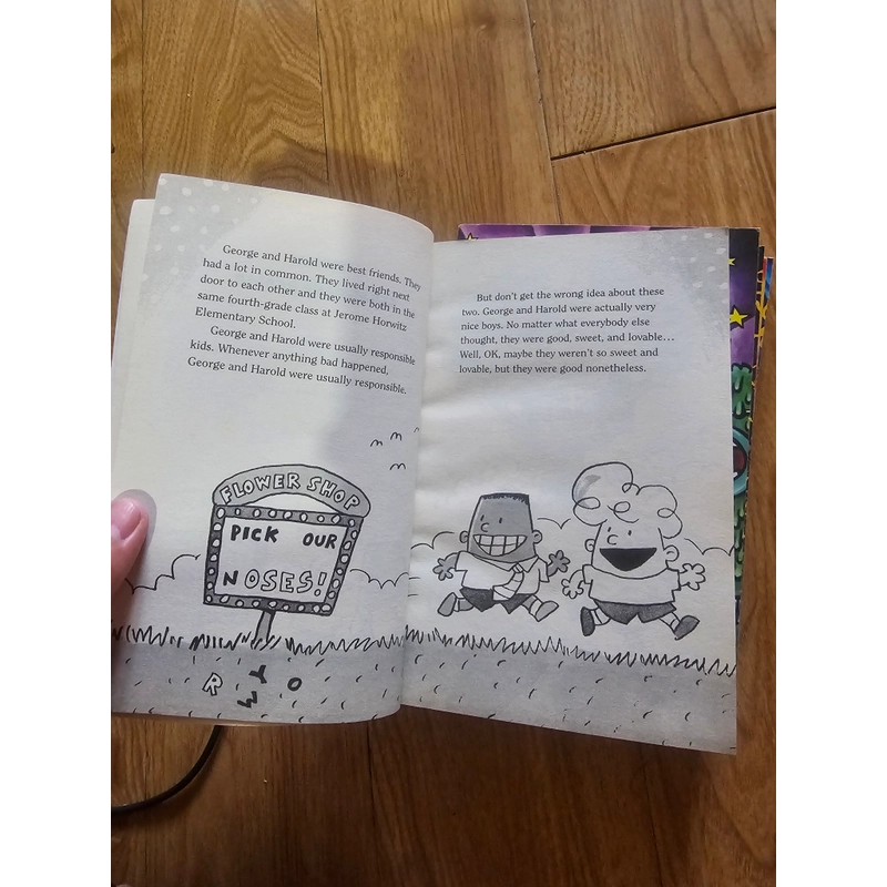 Combo 5q The adventures of captain underpants không trùng như hình 
90k 479289