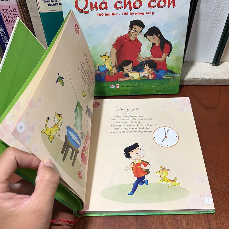 II Sách Thiếu Nhi: Quà Cho Con _ 100 Bài Thơ, 100 Kỹ Năng Sống - Nguyễn Huy Hoàng - 2016 726859