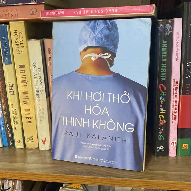 Khi hơi thở hóa thinh không - Paul Kalanithi 734318