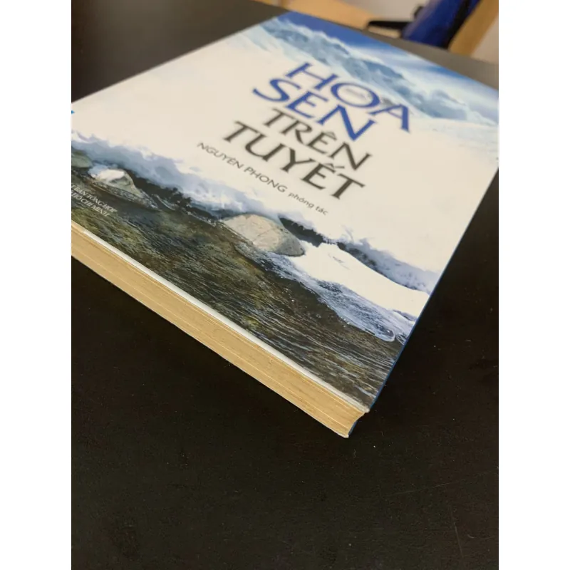 (Sách cũ) Hoa sen trên tuyết - Nguyên Phong phóng tác. 929280