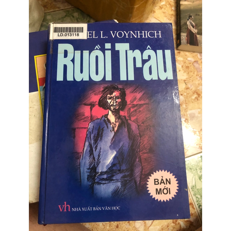 ruồi trâu : tình trạng tốt, tiểu thuyết kinh điển 445324