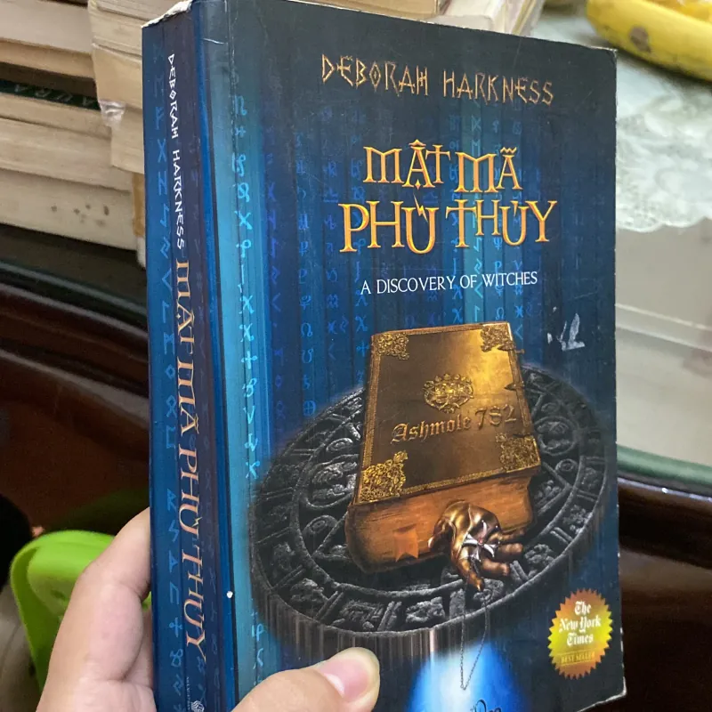 Mật Mã Phù Thủy-:Deborah Harkness (Best Seller Của Sunday Times Và NewYork Times) ) 419394