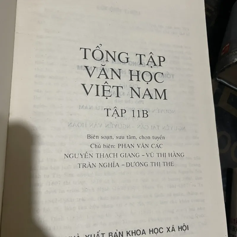 Văn học dân gian các dân tộc thiểu số Việt Nam  1002718