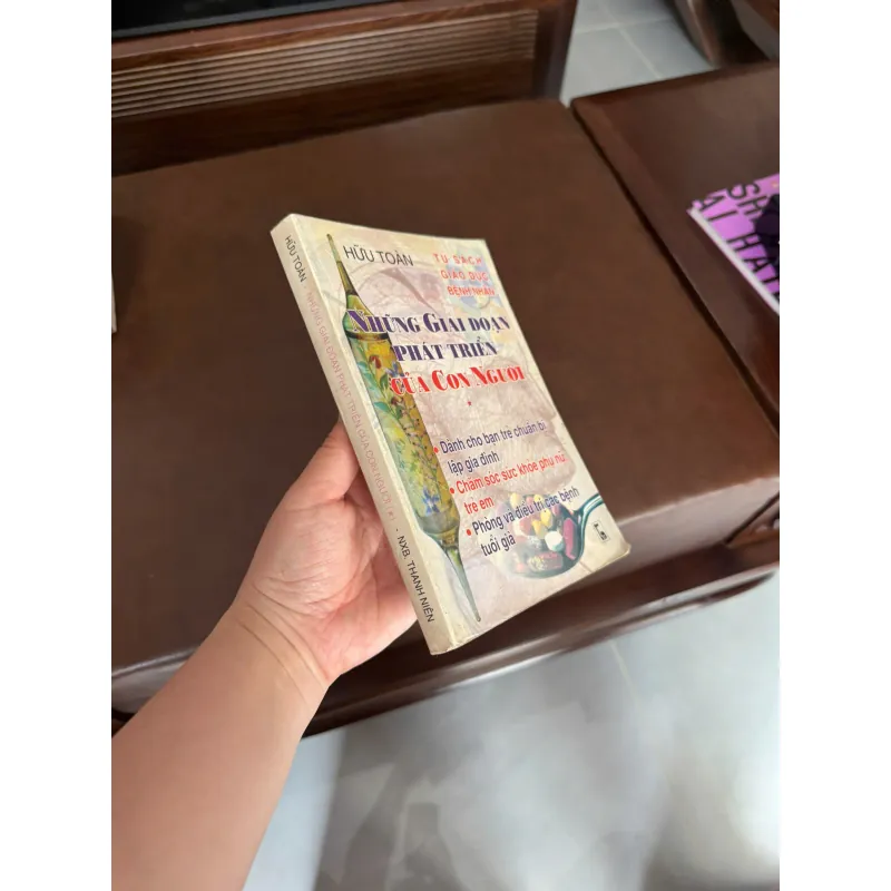 NHỮNG GIAI ĐOẠN PHÁT TRIỂN CỦA CON NGƯỜI (HỮU TOÀN) - K5 1031242