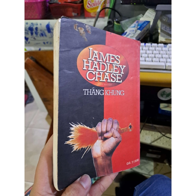 Thằng khùng - James Hadley Chase VĂN HỌC HCM1008 920190