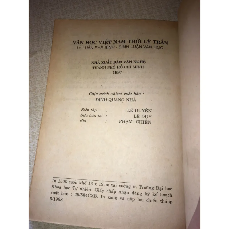 Thơ văn lý trần- Văn học 958329