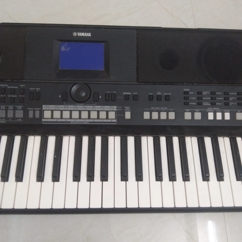 Đàn piano (đã qua sử dụng) bán như cho  317016