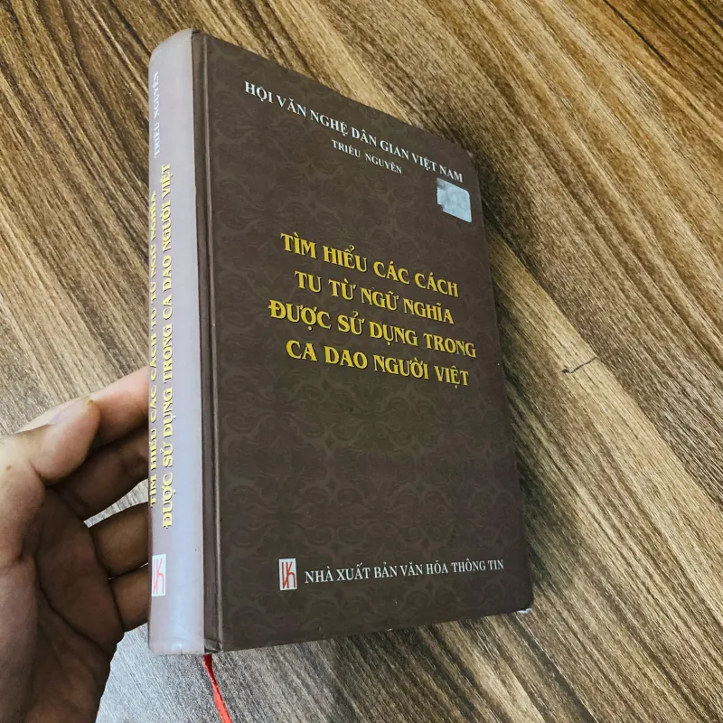 Tìm hiểu các cách tu từ ngữ nghĩa được sử dụng trong ca dao người Việt#HATRA 936401