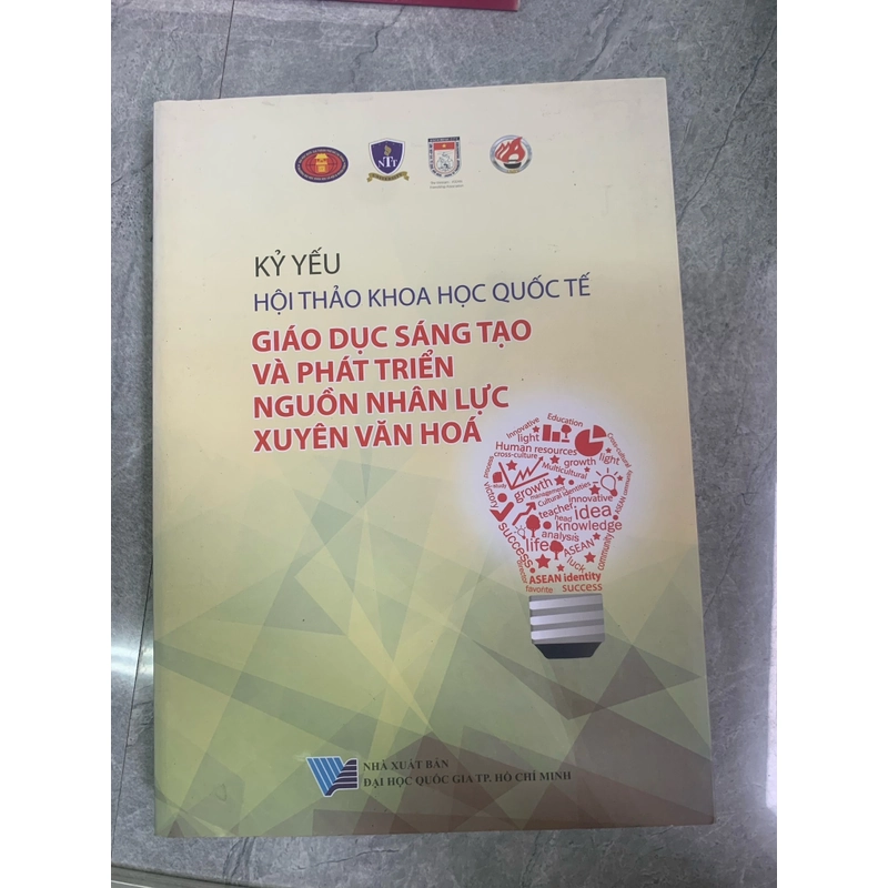 Giáo dục sáng tạo và phát triển nguồn nhân lực xuyên văn hóa  290530