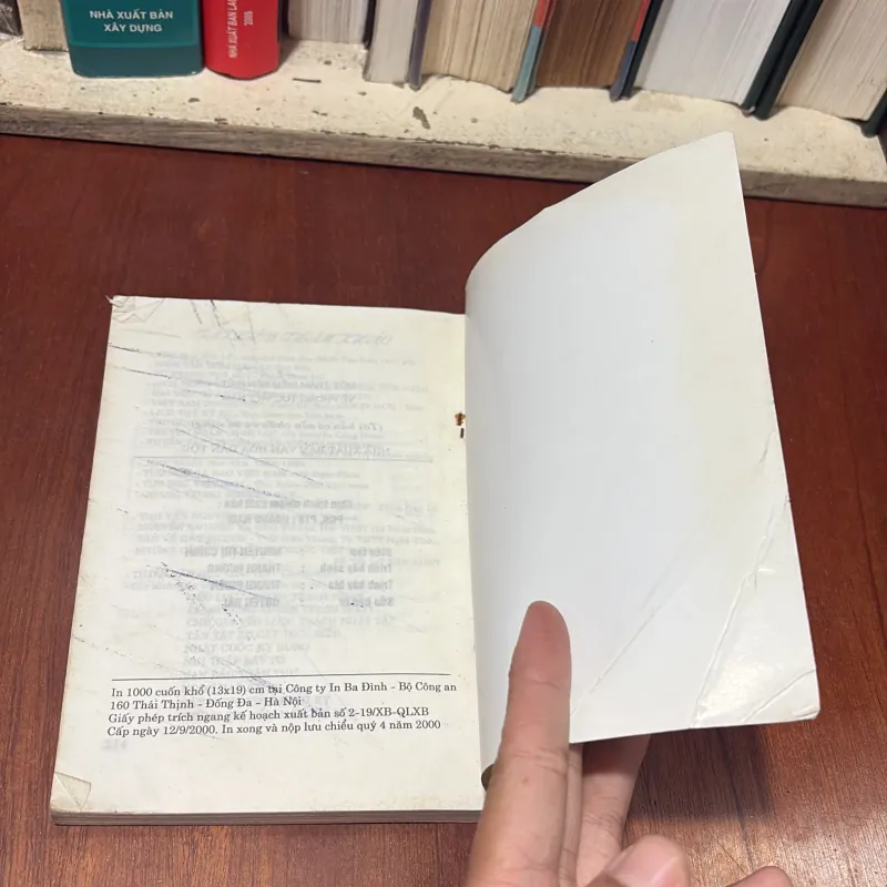 II Tựa Sách: Một Trăm Điều Nên Biết Về Phong Tục Việt Nam - Tân Việt - 2000 746646