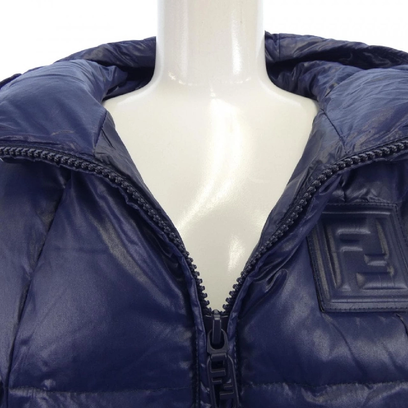 【Khuyến mãi】Áo khoác lông vũ FENDI 642043