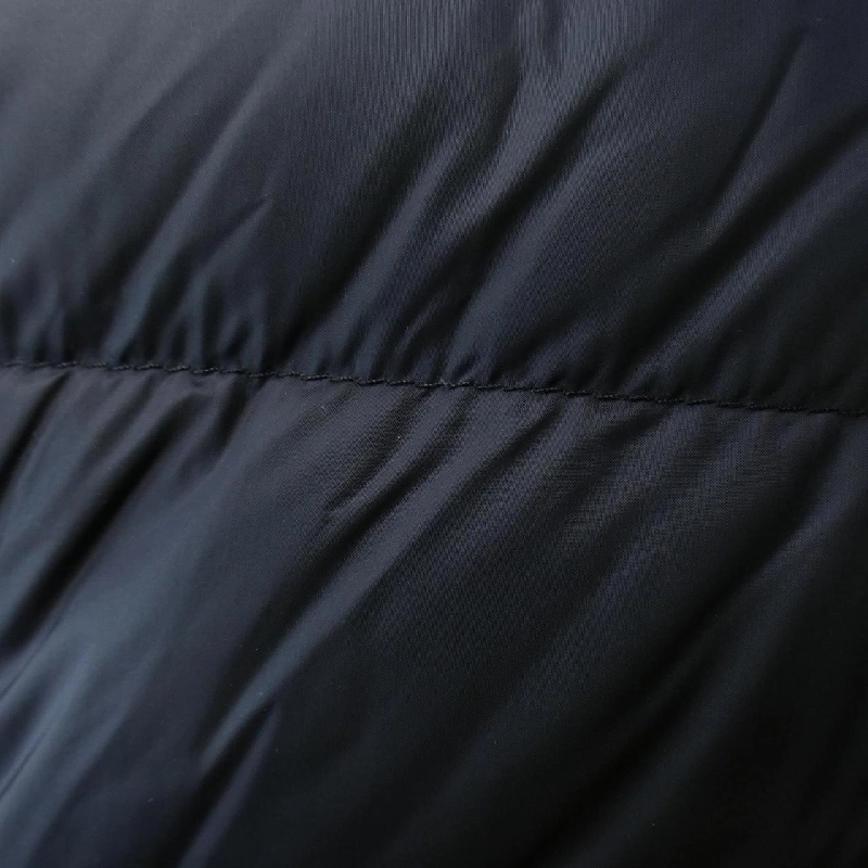 Áo khoác lông vũ MONCLER 639051