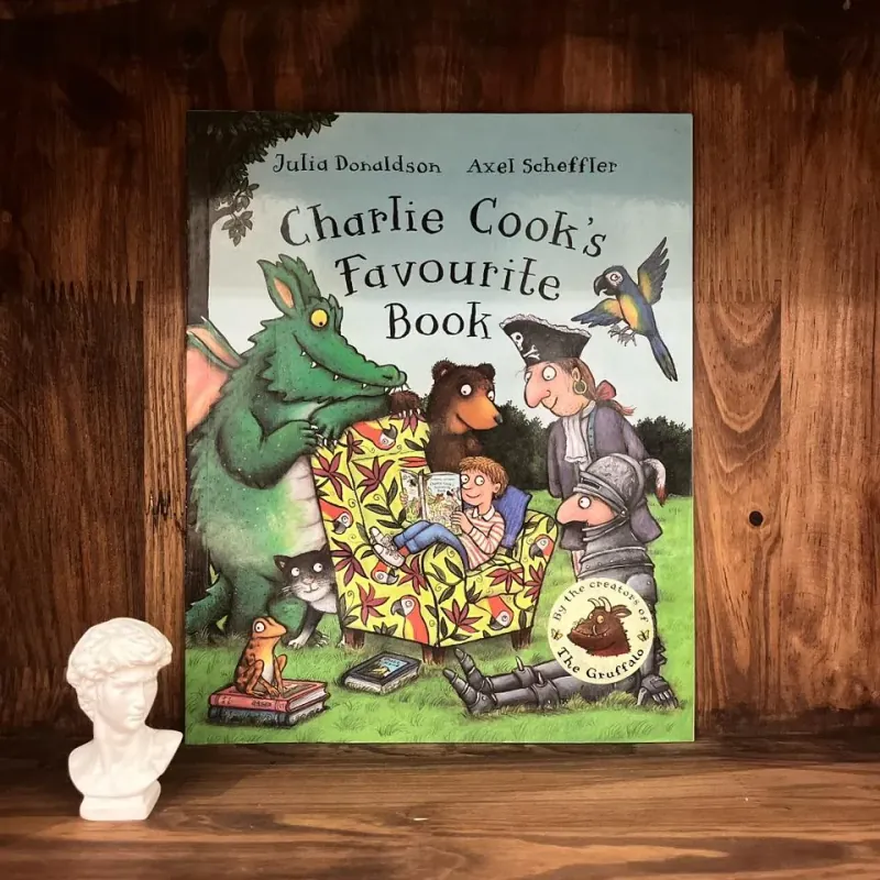 Charlie Cook's Favourite Book 973626