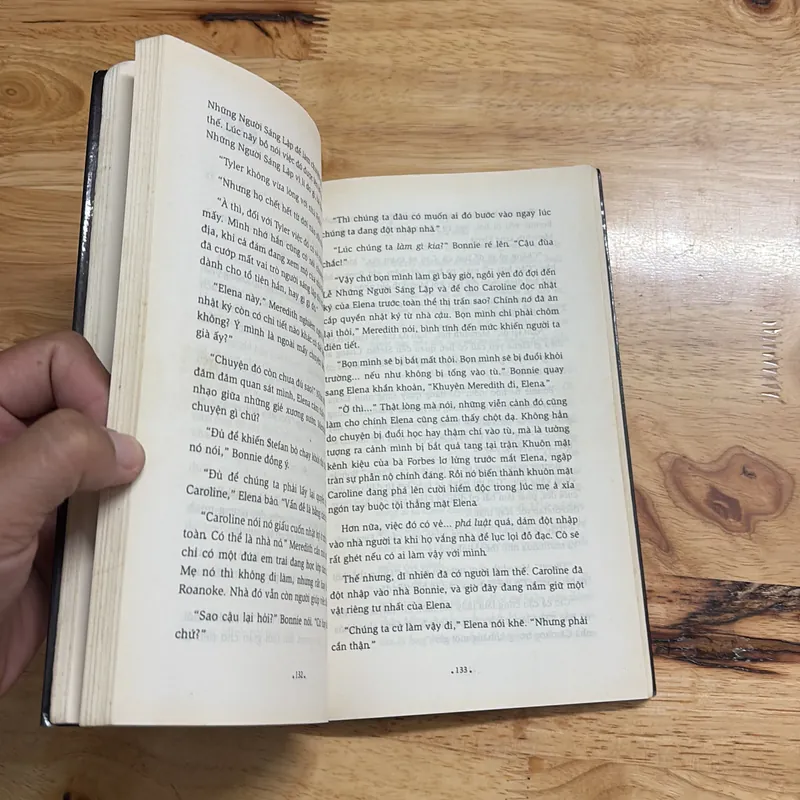 II Tựa sách: Nhật Ký Ma Cà Rồng _ Cuộc Chiến (Tập2) - L.J. SMITH - 2010 686763