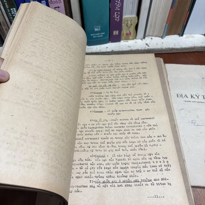 II Combo Sách, Vở Kỹ Thuật: Quản Lý Và Khai Thác Sửa Chữa Đường Bộ 958671