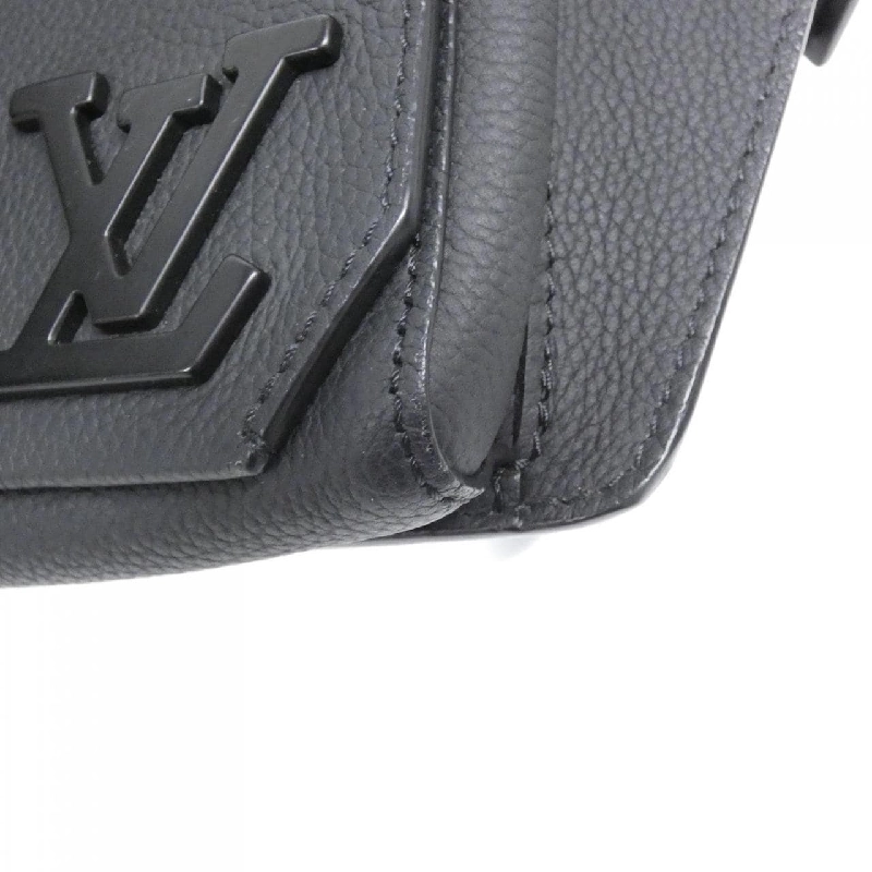 Túi đeo chéo Louis Vuitton LV Aerogram Takeoff M57081 609184