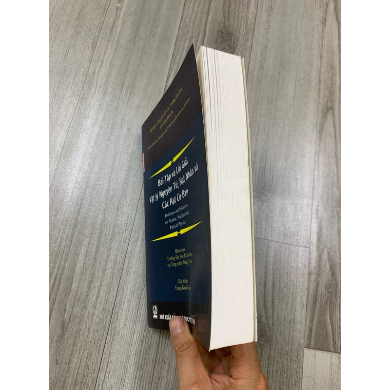 Bào tập và lời giải vật lý nguyên tử, hạt nhân và các hạt cơ bản. 999 463765