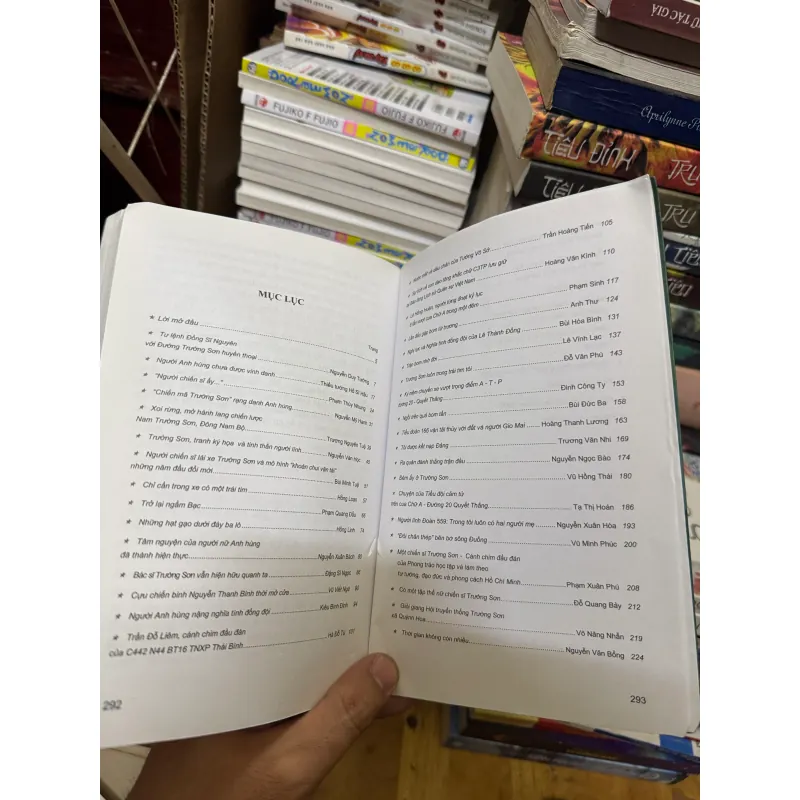 Sách thời chiến : Hào khí Trường Sơn 1025932