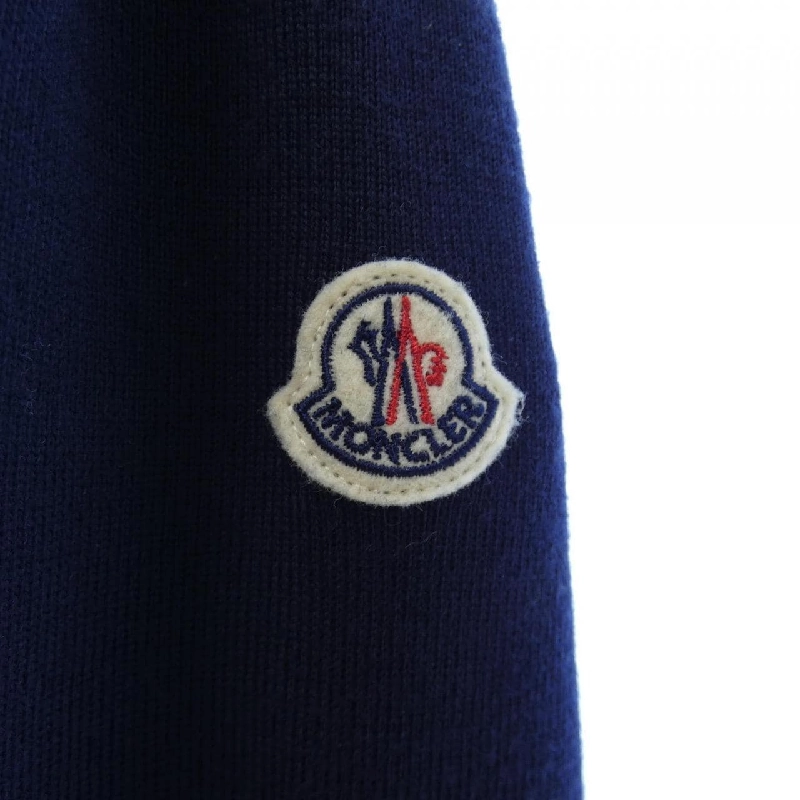 Áo khoác lông vũ MONCLER 634486