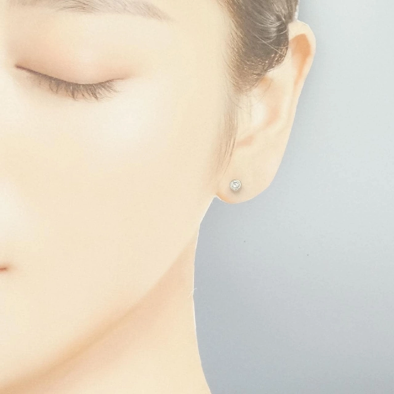 PT900 Solitaire Bông tai Kim cương 0.2CT - Hàng hiệu Chính hãng 870077