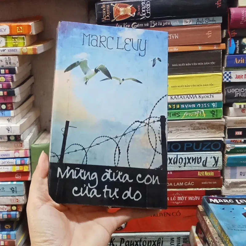 Những đứa con của tự do - Marc Levy  968625
