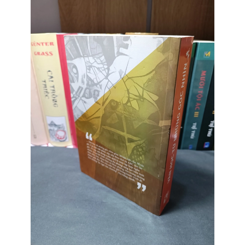Văn học từ những góc nhìn (Lê Tú Anh) 323999