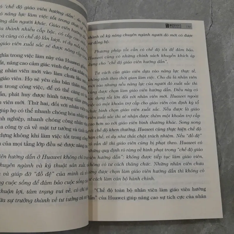 QUÂN ĐOÀN THÉP - HOÀNG VỆ HOA 786932