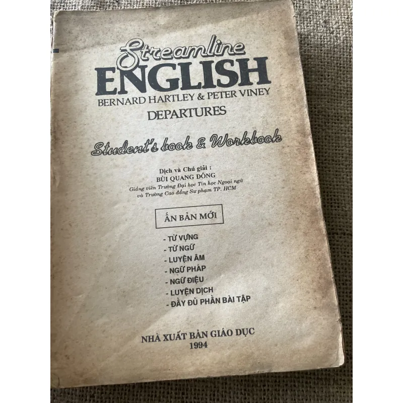 Streamline ENGLISH - BERNARD HARTLEY & PETER VINEY - DEPARTURES 796183