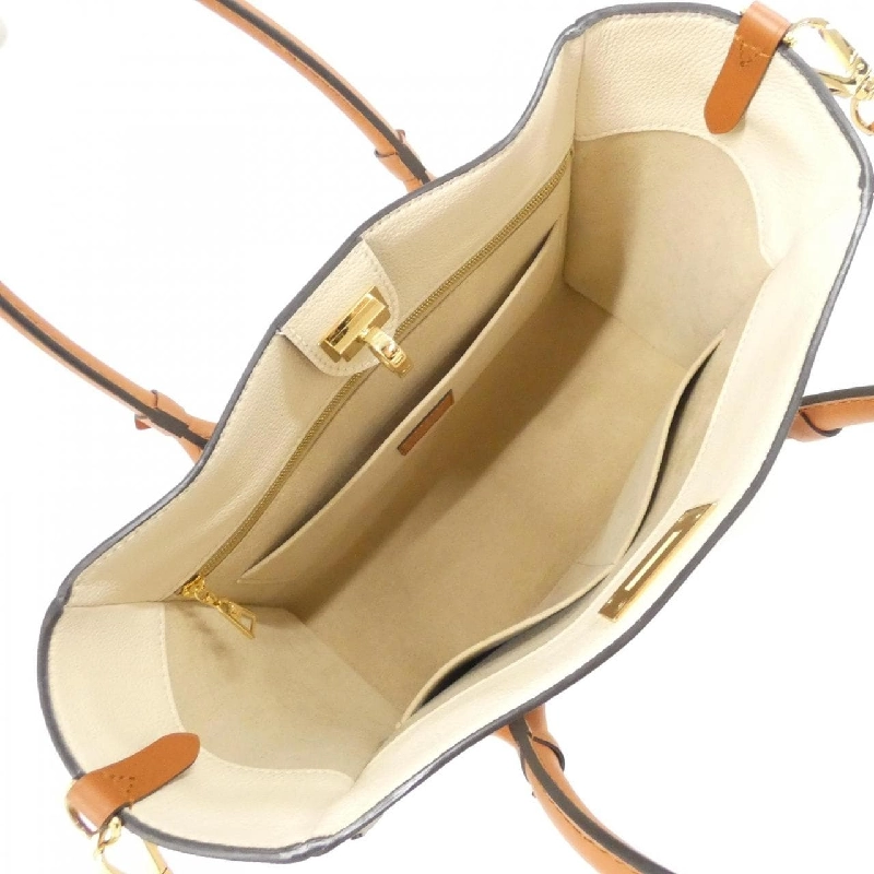 Túi Louis Vuitton On My Side MM M53825 616615