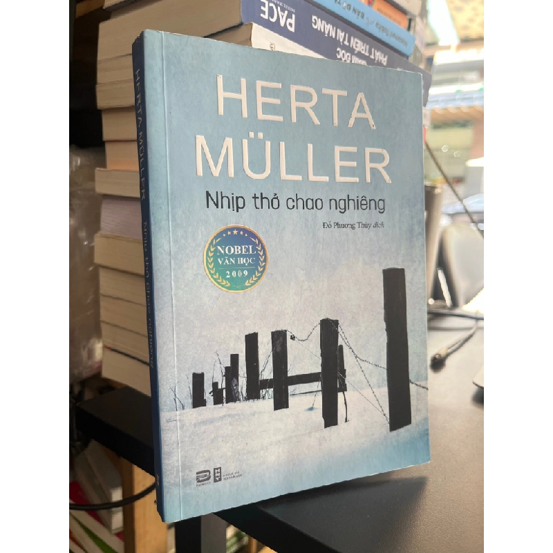 Nhịp thở chao nghiêng - Herta Muller 495802