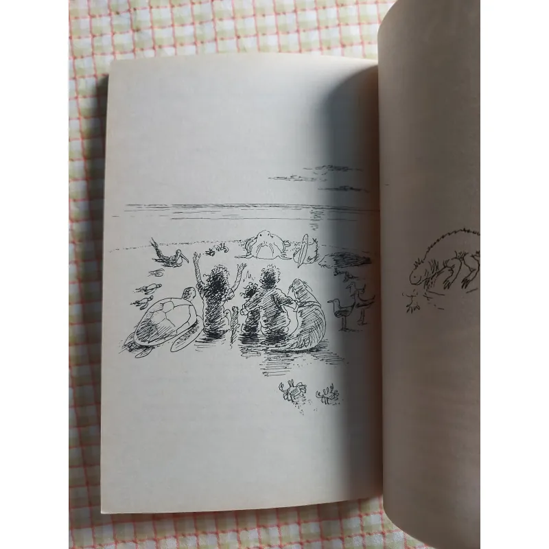 NIM’S ISLAND – Wendy Orr Minh họa: Kerry Millard | Now a Major Motion Picture 749394