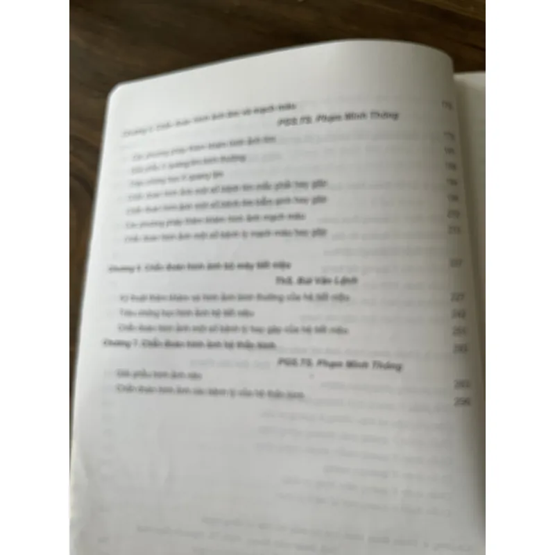 CHẨN ĐOÁN HÌNH ẢNH (DÙNG CHO ĐÀO TẠO BÁC SĨ ĐA KHOA) PGS. TS. NGUYỄN DUY HUỀ PGS. TS. PHẠ 1040498