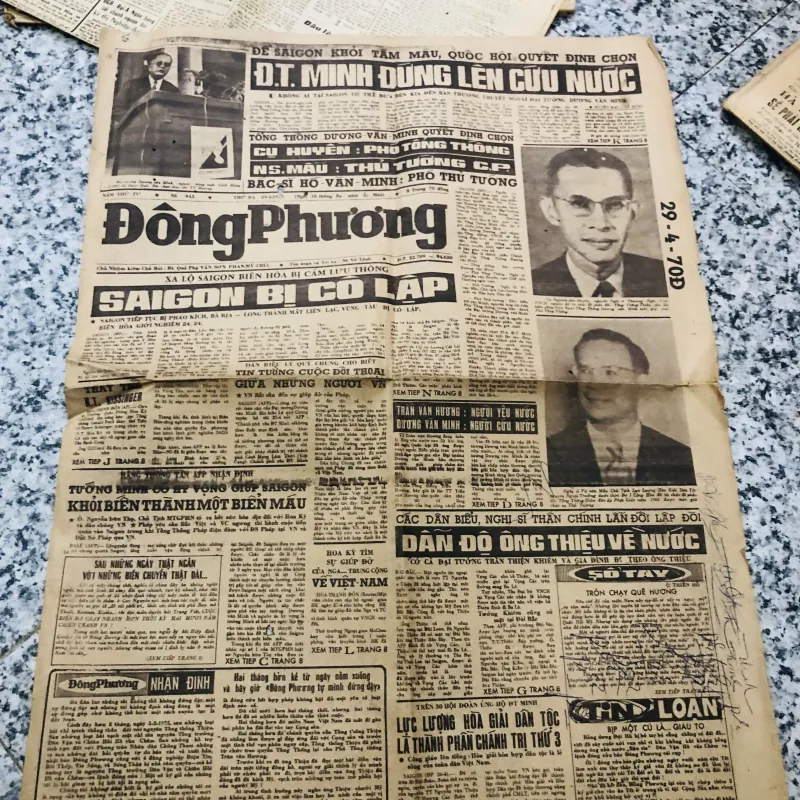 Bán hết lô báo xưa trước 1975 như video   994291